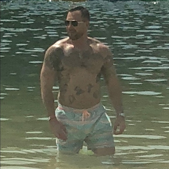 Meet your Posher, Joshua - Picture 2 of 2